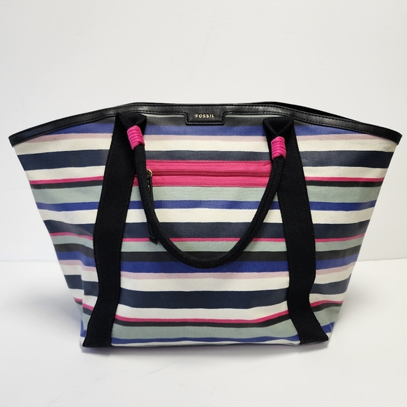 Fossil stripped large tote with a zipper pouch vinal material - Picture 2 of 16